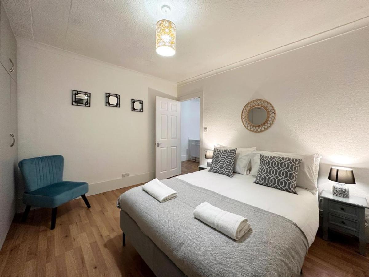 Charming 3-Bedroom Family Home Λονδίνο Εξωτερικό φωτογραφία
