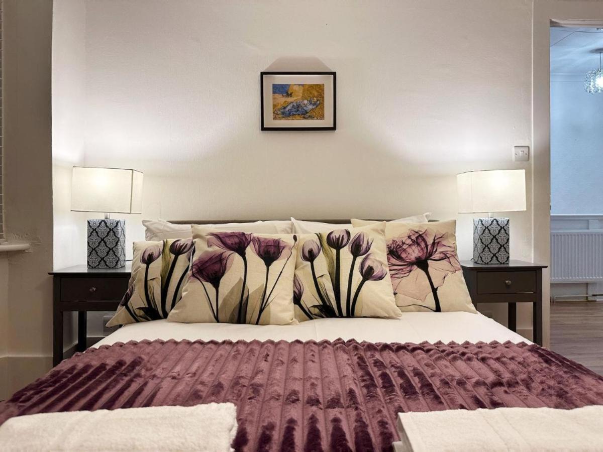 Charming 3-Bedroom Family Home Λονδίνο Εξωτερικό φωτογραφία