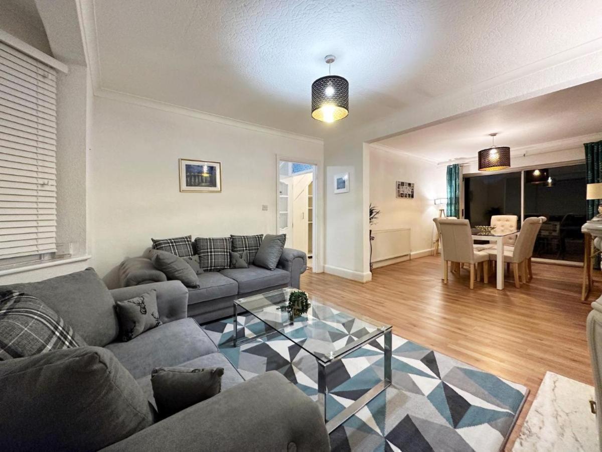 Charming 3-Bedroom Family Home Λονδίνο Εξωτερικό φωτογραφία